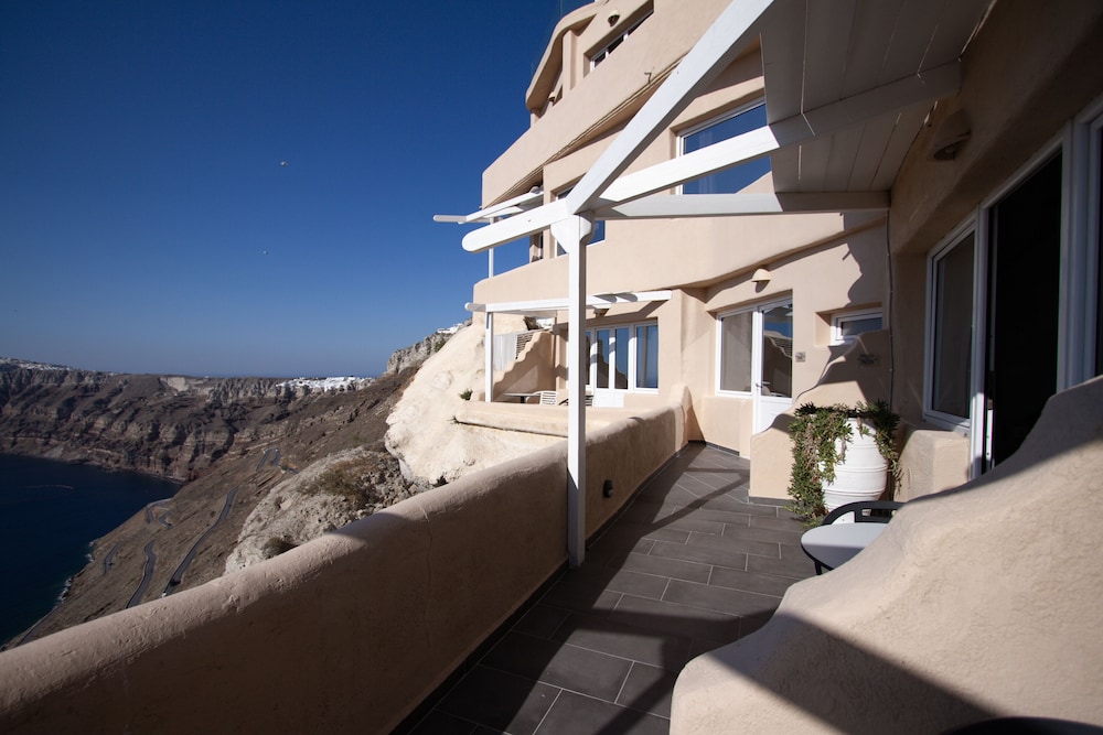 Suites of the Gods Cave Spa Hotel 39/50