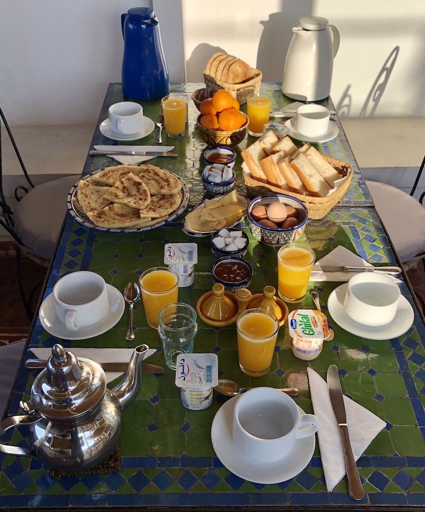 RIAD A LA BELLE ETOILE 70/83