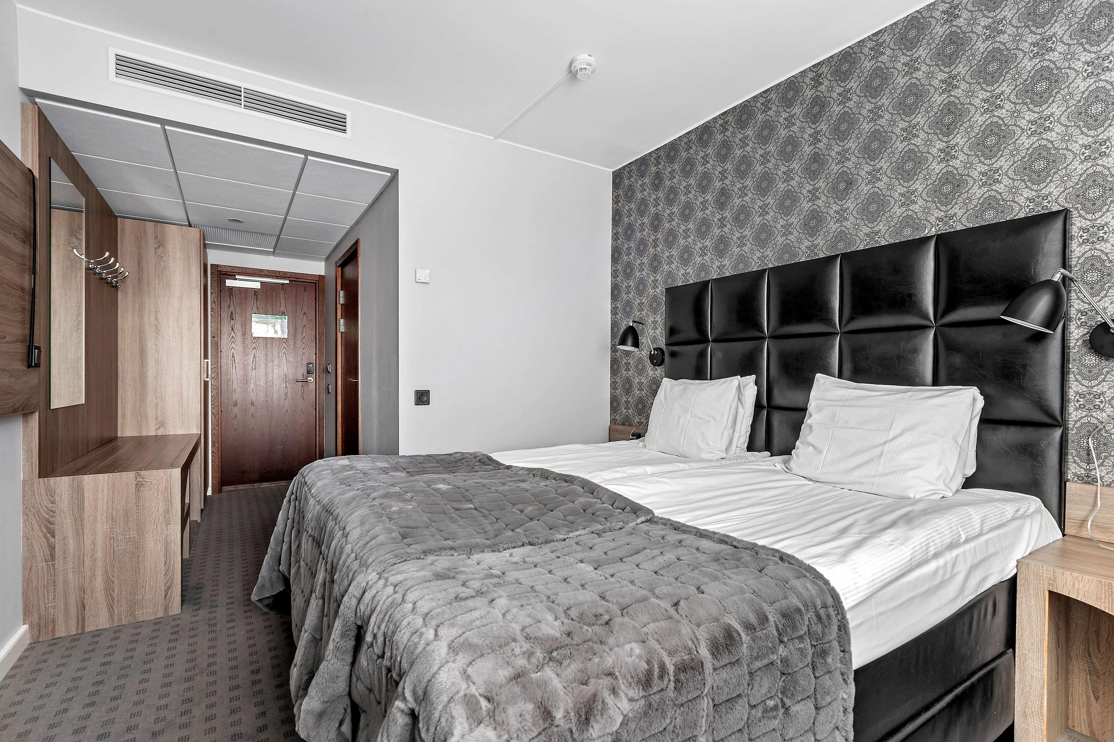 Standard, Double Bed