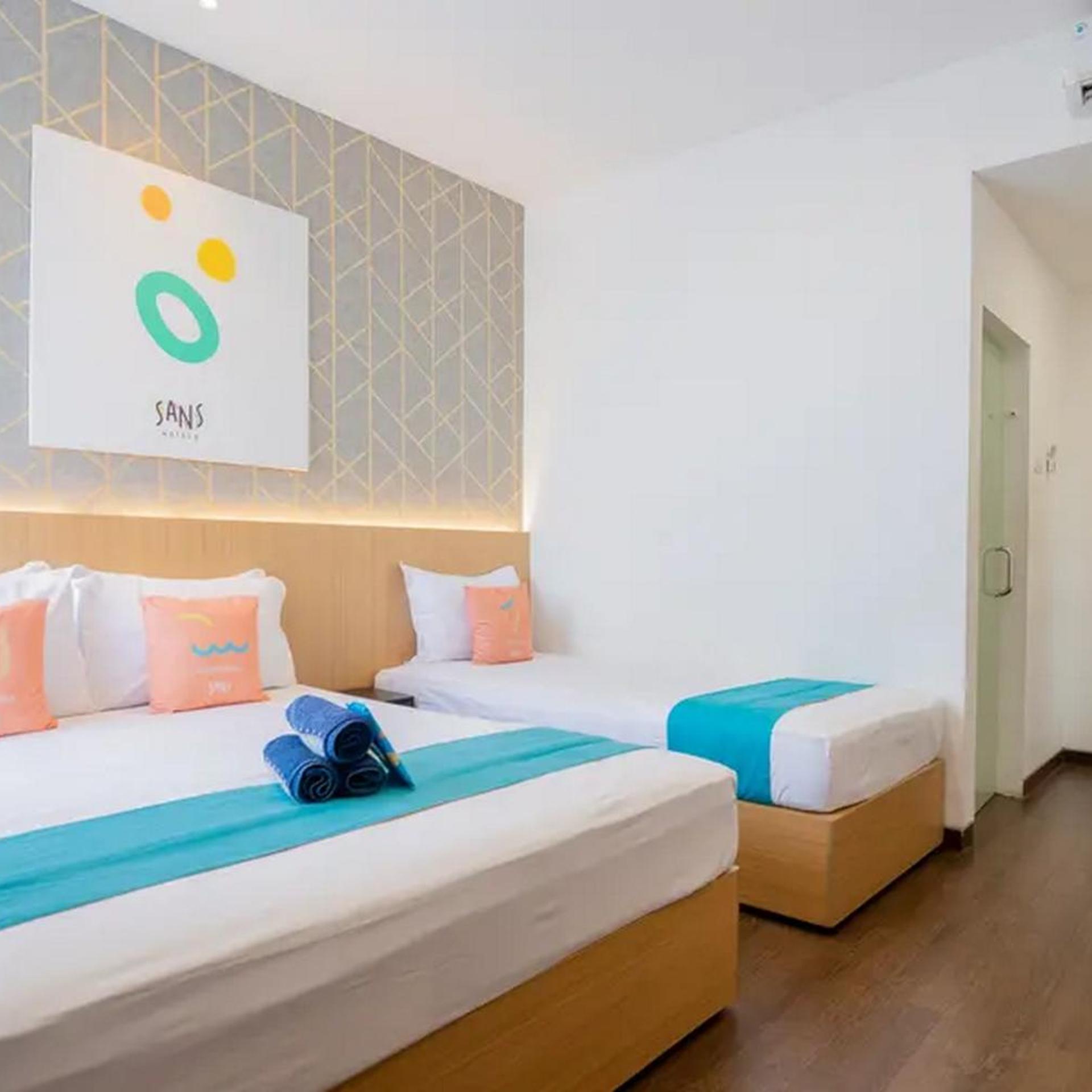 Sans Hotel Box Mansion Surabaya 25/65