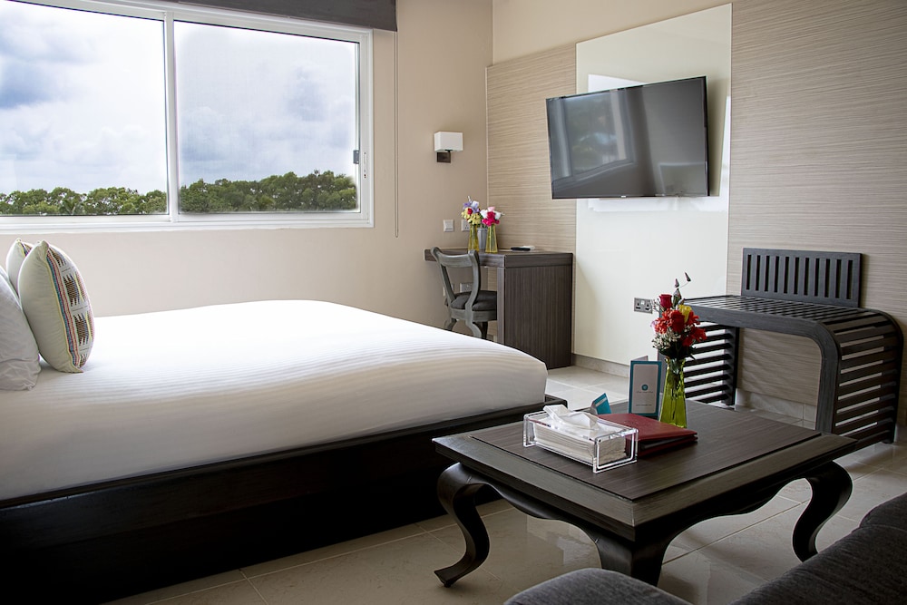 Home Suites Hotel 59/80