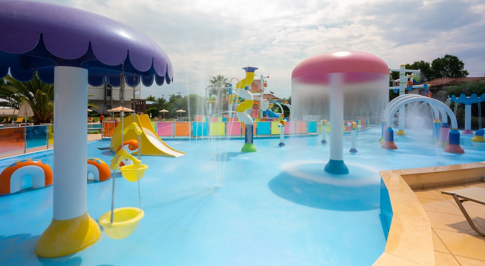CRONWELL PLATAMON RESORT 39/50
