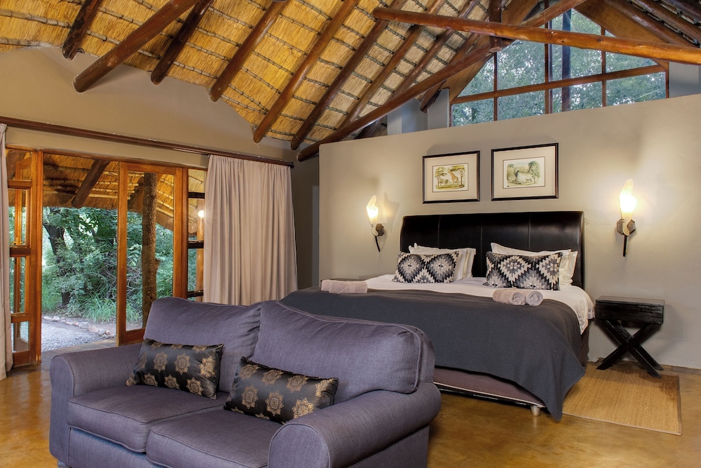 Black Rhino Game Lodge 15/69