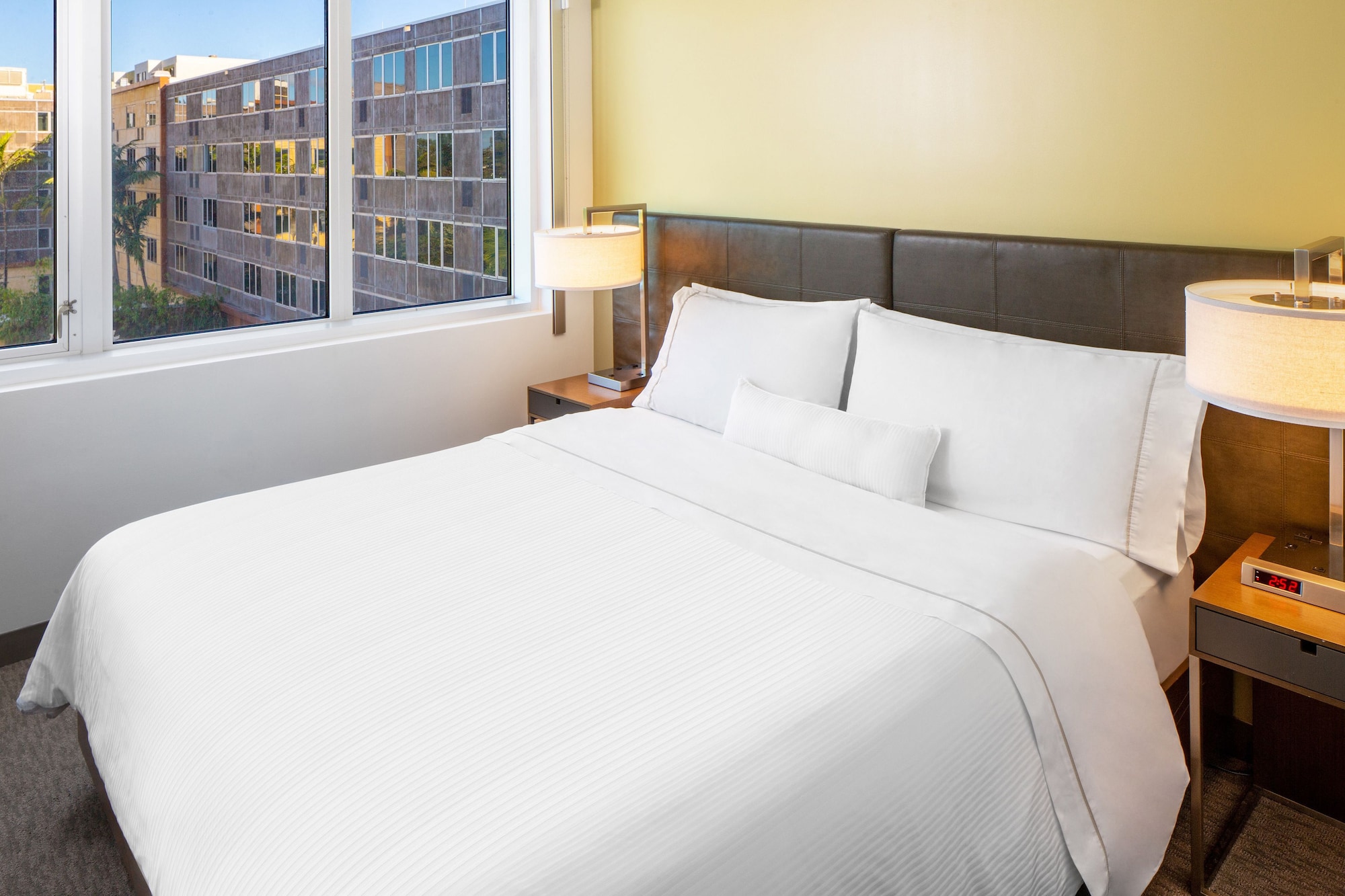 Room at Element Miami International Airport, MIAMI - FL