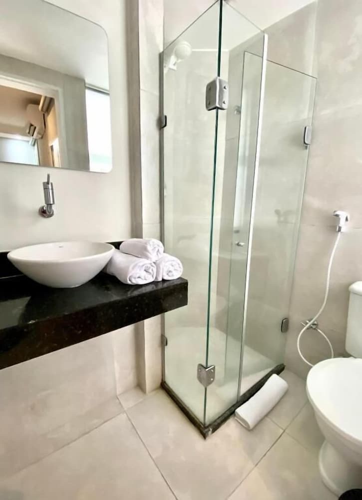 Duble Hotel 57/60
