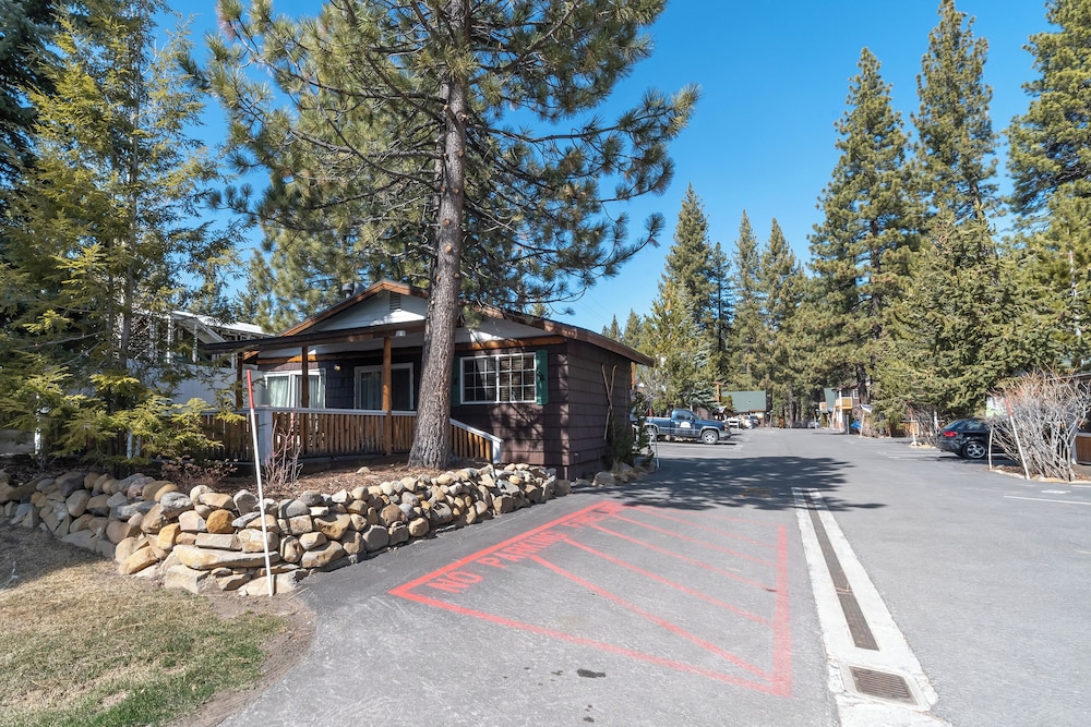 Red Wolf Lakeside Lodge 43/60