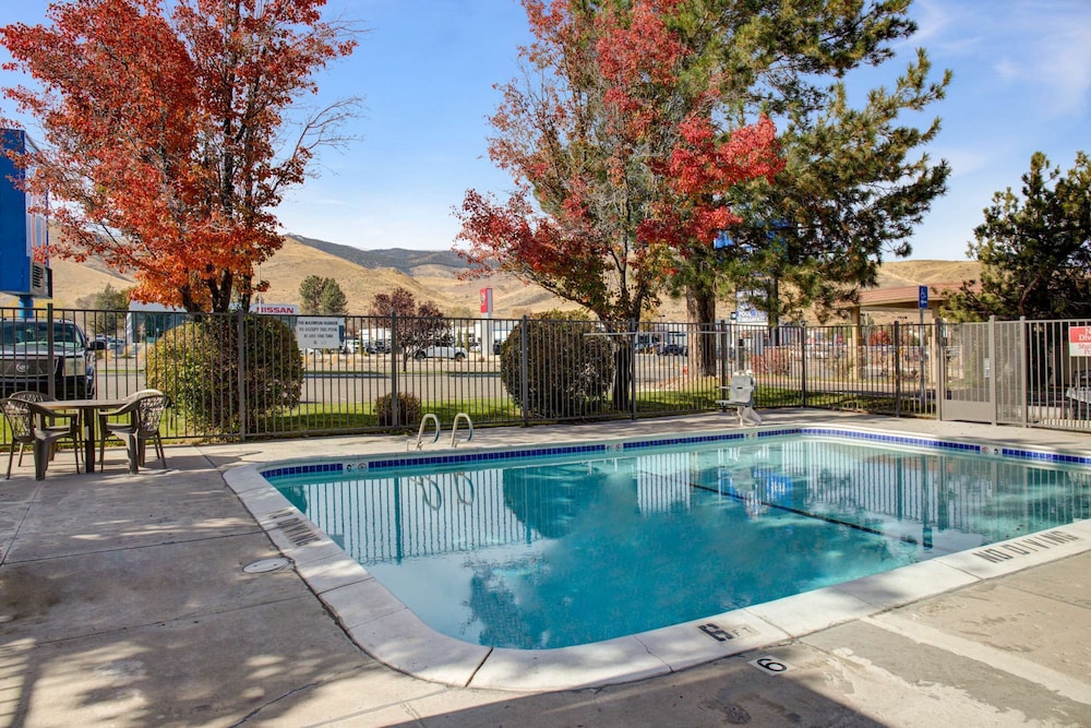 Motel6 Carson City, NV 61/66