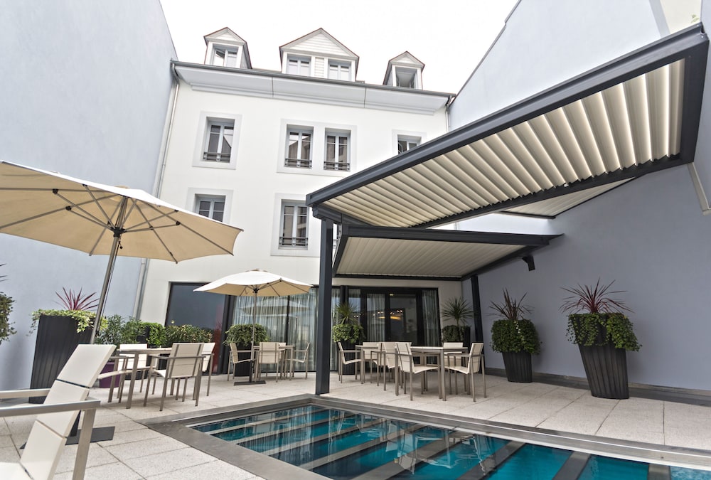 hotel