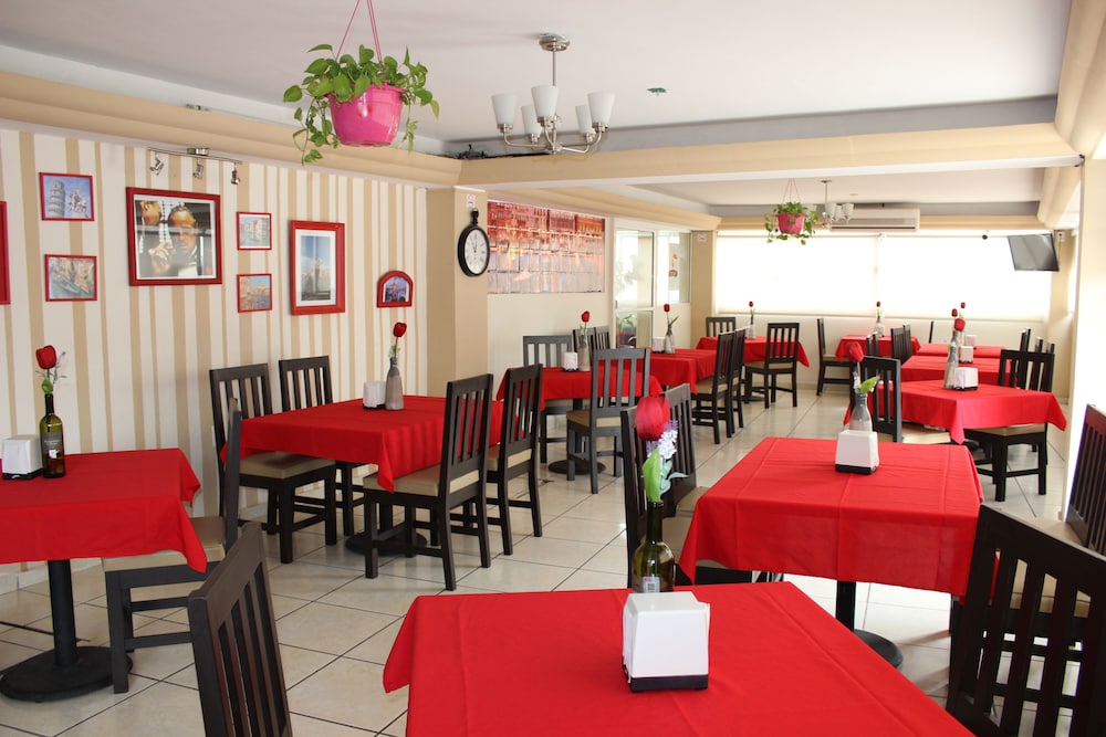 Hotel Posada del Carmen 37/44