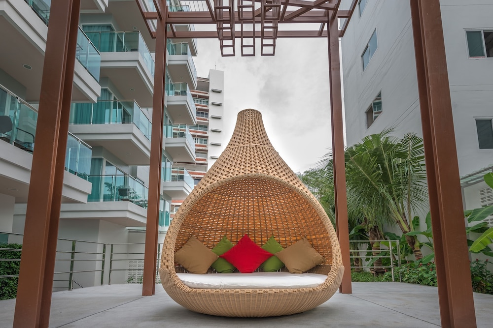 Fishermen's Harbour Urban Resort 26/50