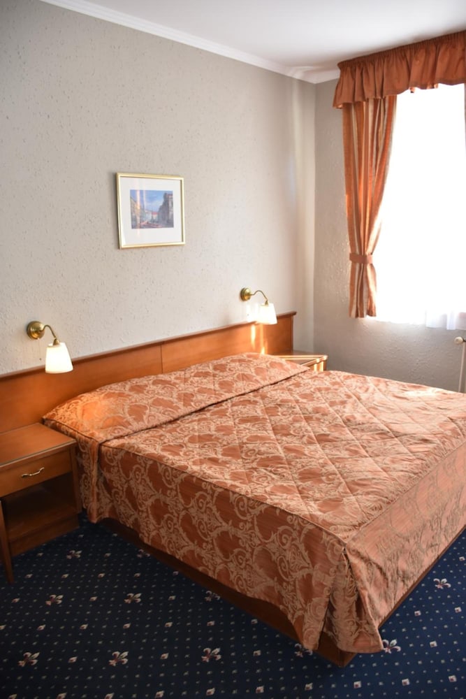 Hotel Arbes 6/48