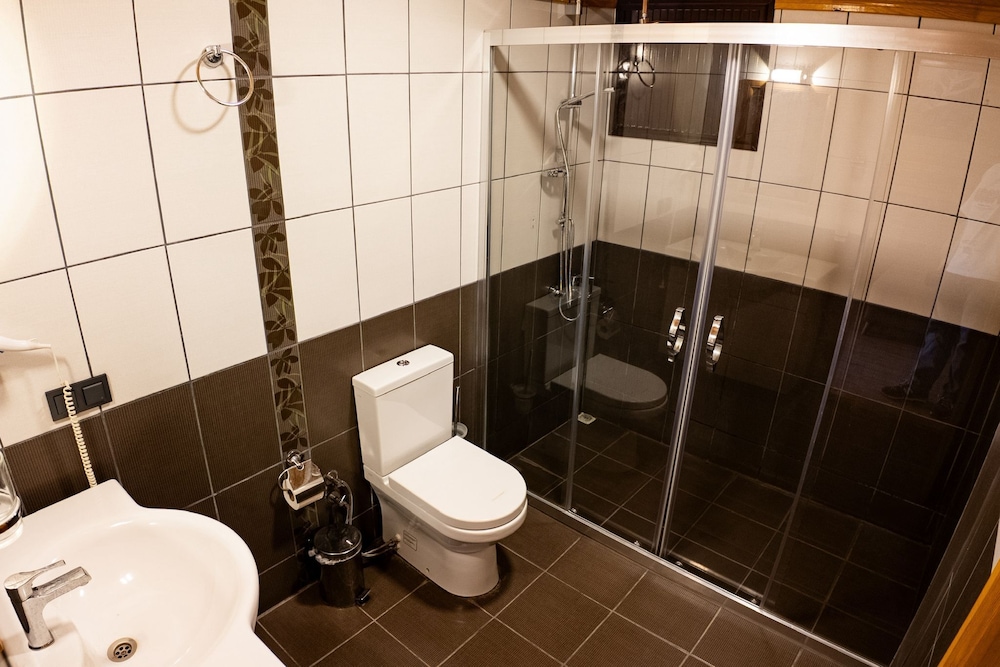 Cirali Hotel 48/50