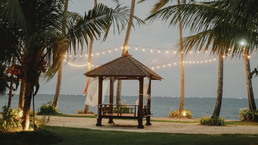 Bintan Pearl Beach Resort 37/43