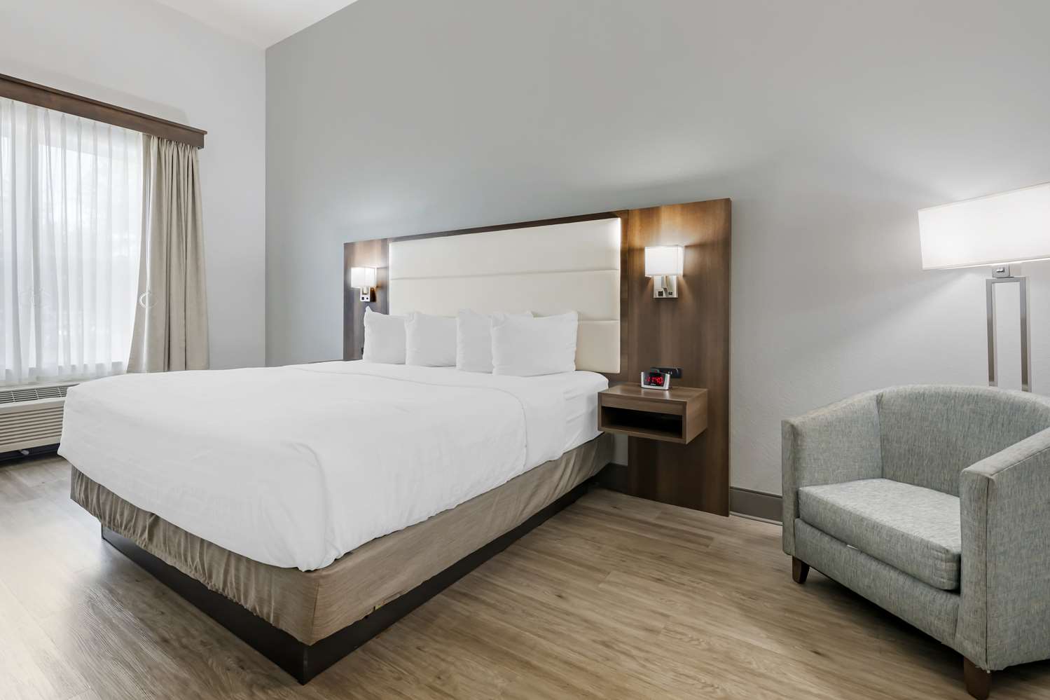 Best Western Plus First Coast Inn & Suites 14/53