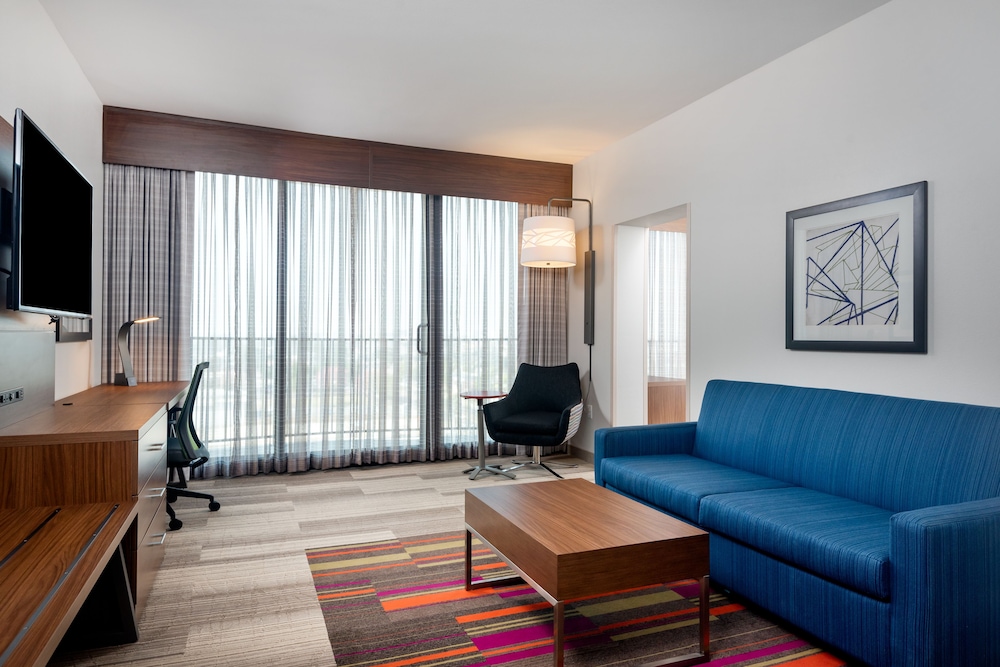 Holiday Inn Express And Suites Santa Ana Orange County an IHG Hotel 41/57