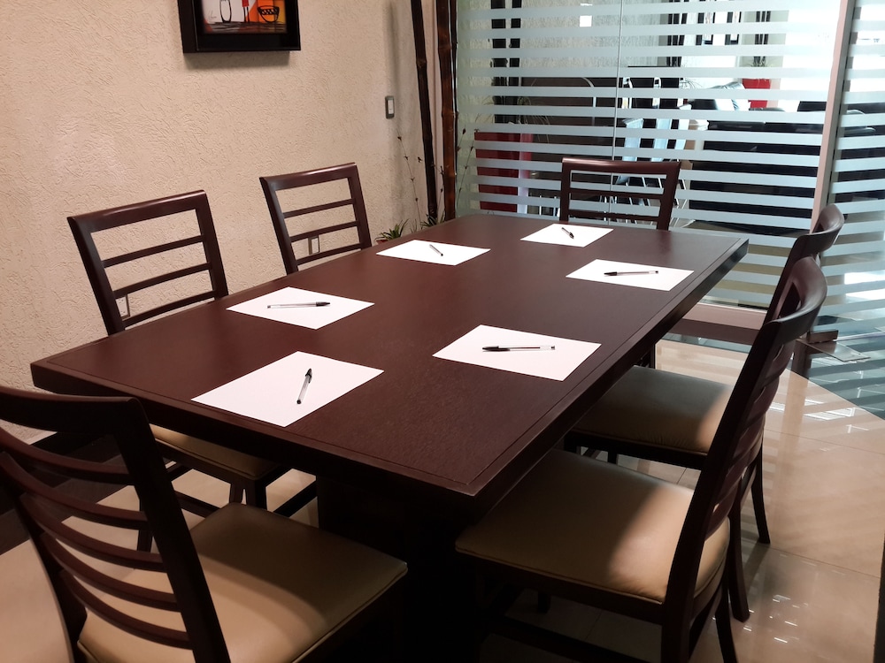 Hotel Portonovo Plaza Guadalajara 35/35