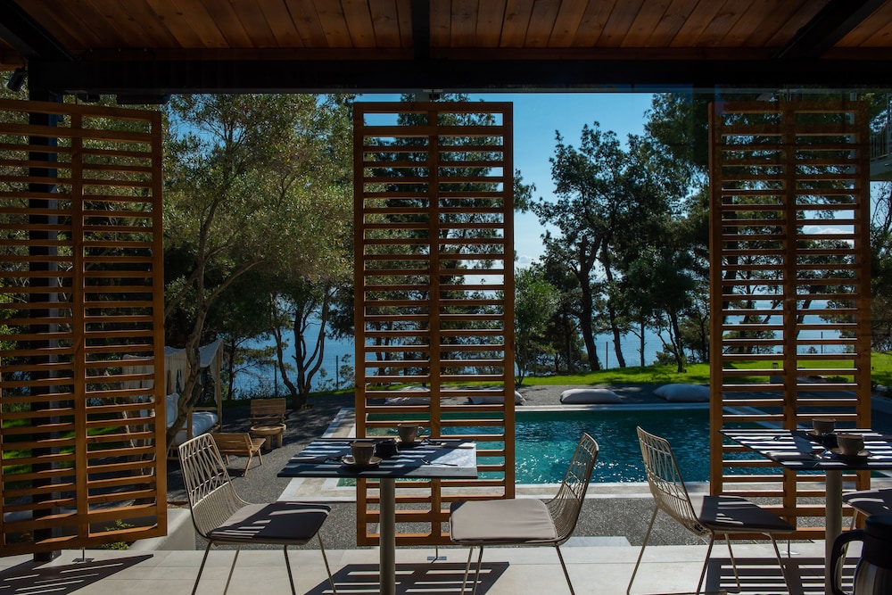 Elies 33 Bio Retreat - Adults Only 12/25