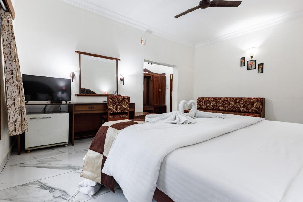 PAULSON PARK HOTEL 25/50