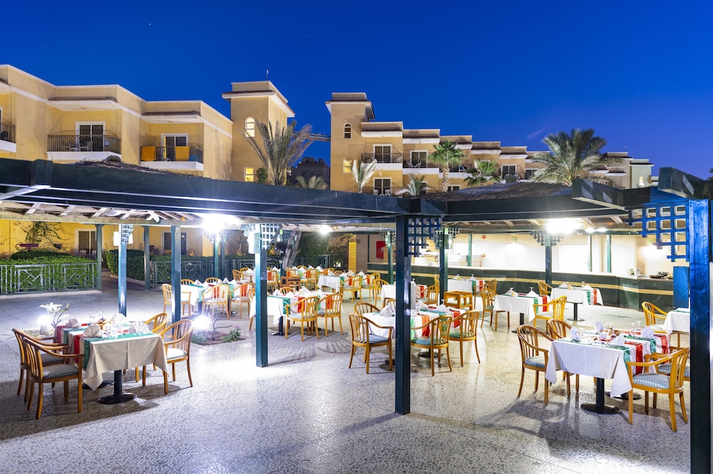 Three Corners Sunny Beach Resort in HURGHADA