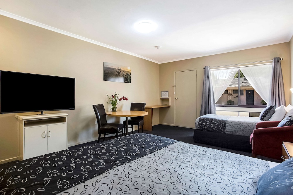 Comfort Inn May Park 14/30
