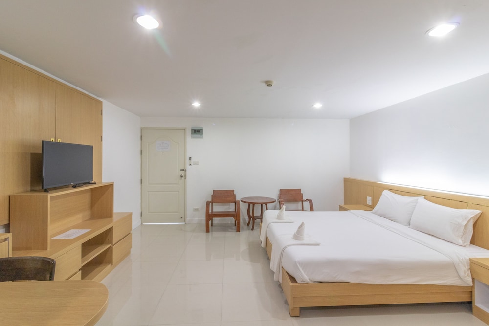 Townhouse Siam Privi Hotel 17/42