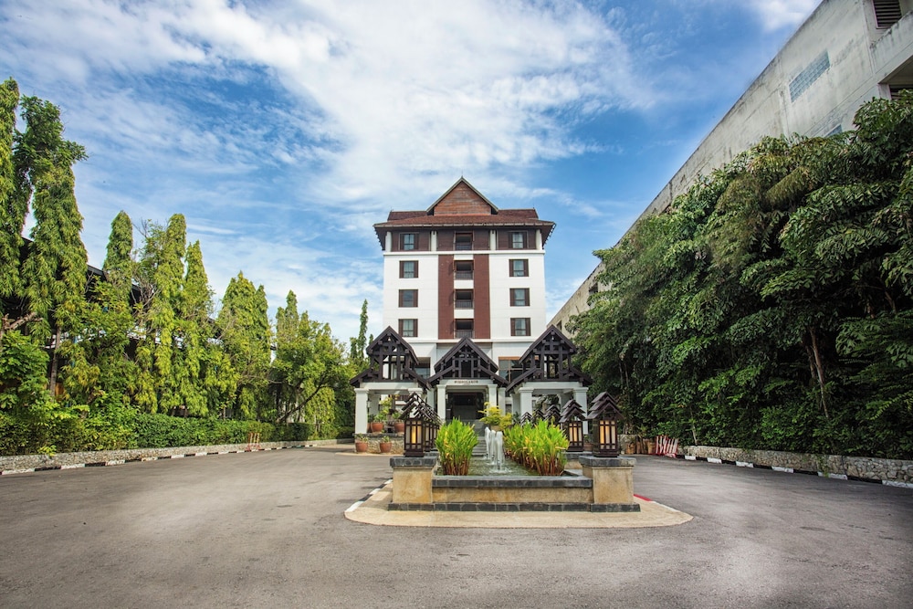 WIENGLAKOR HOTEL 67/76