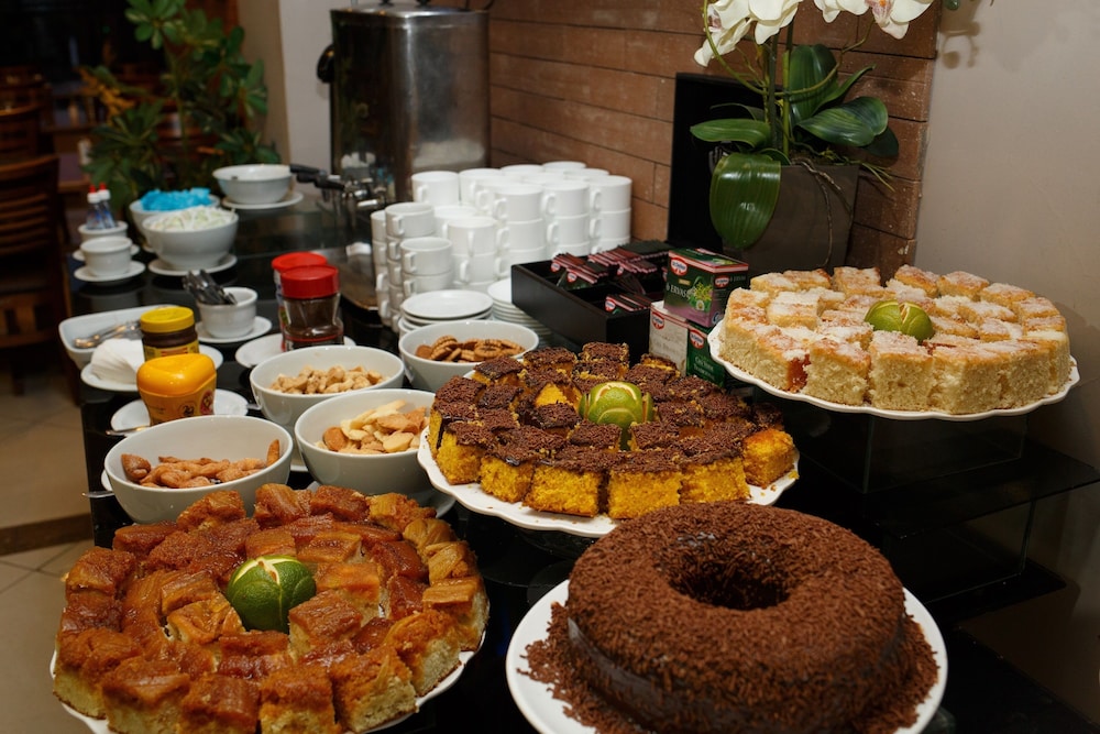 PAIAGUAS PALACE HOTEL 55/67