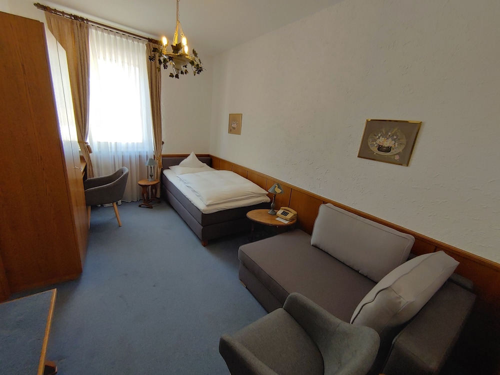 Akzent Hotel Bergs Alte Bauernschanke 44/56