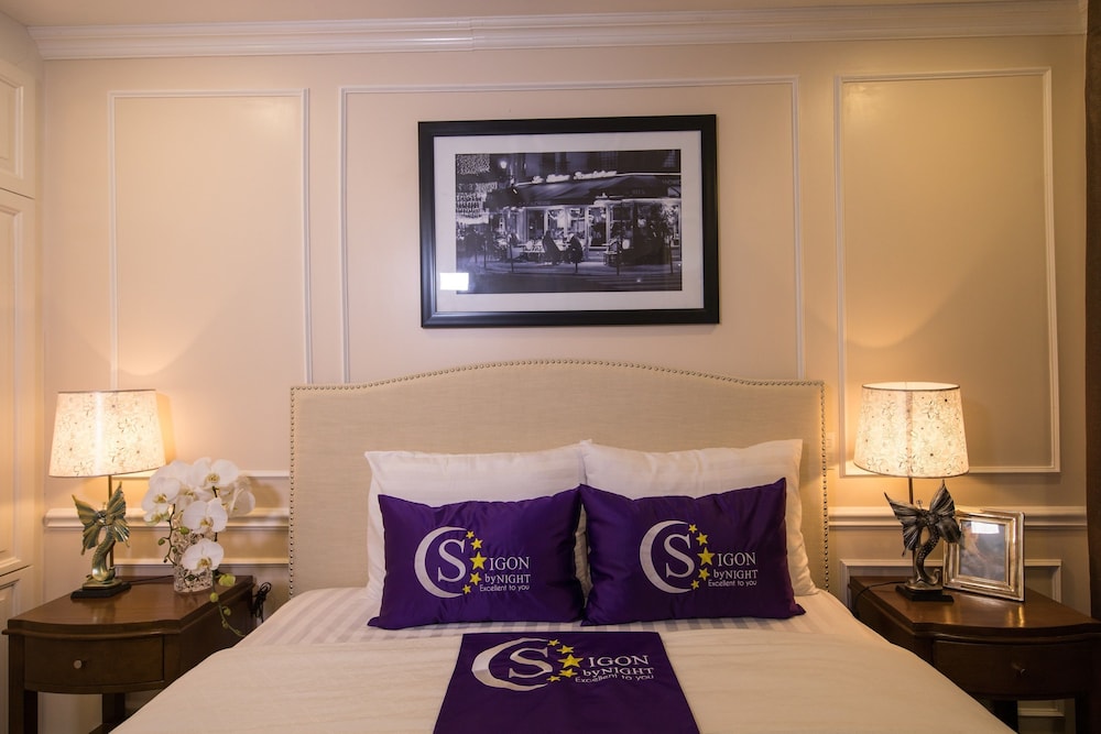 Saigon By Night Luxury Hotel 43/68