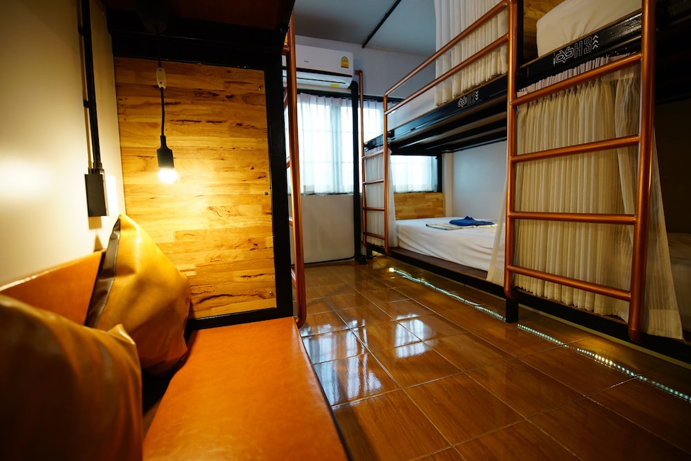 Sleep Owl Hostel 15/37