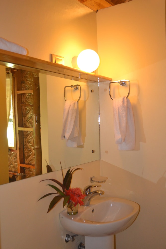 Camiguin Volcan Beach Eco Retreat Dive Resort 20/68