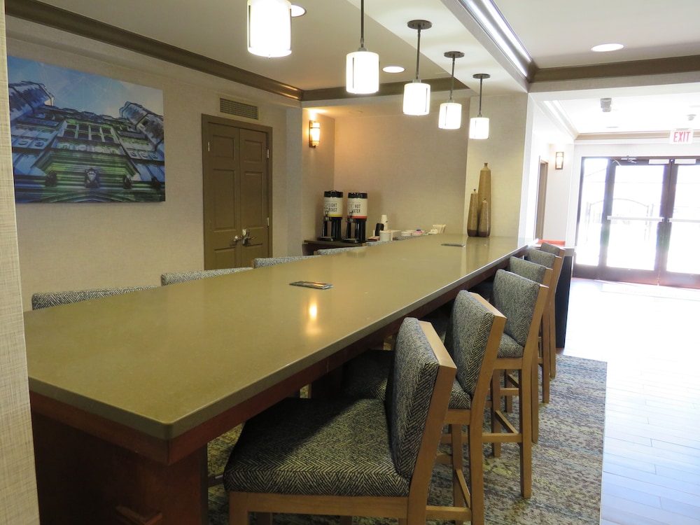 Hampton Inn Princeton, NJ 65/89