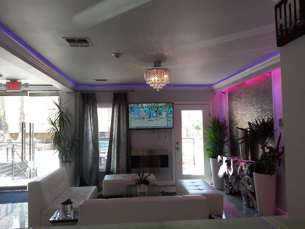 Hollywood Vip Hotel 10/40