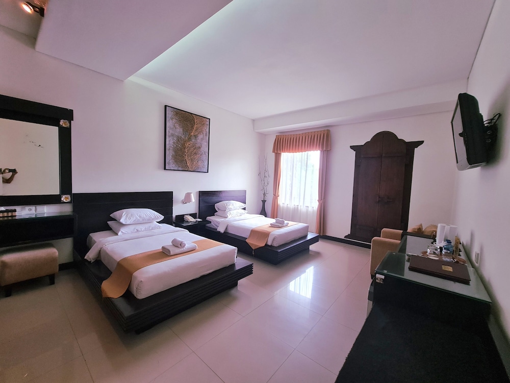 Satriya Cottage 28/82