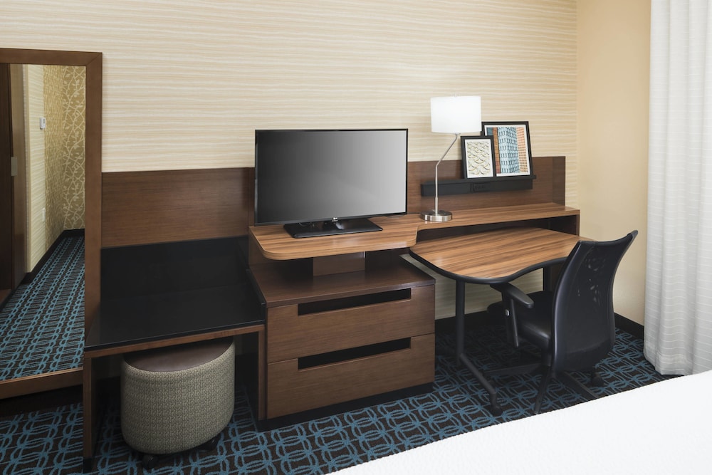 Fairfield Inn Suites Houston Pasadena 32/32