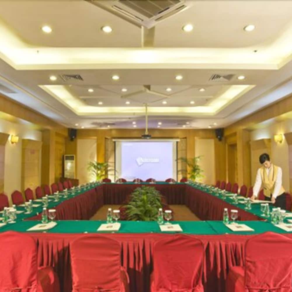 Gladden Hotel Fenggang 19/22
