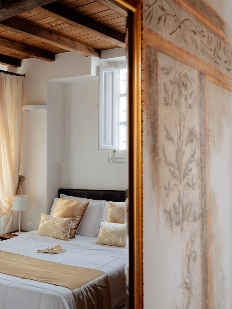 COMFORT, DOUBLE BED