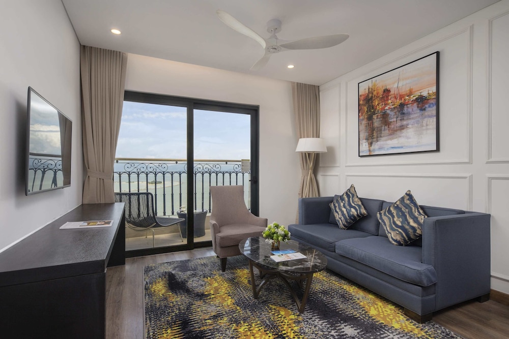 Wyndham Danang Golden Bay 26/50