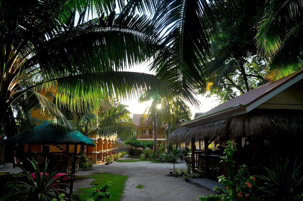 Slam's Garden Resort 44/55