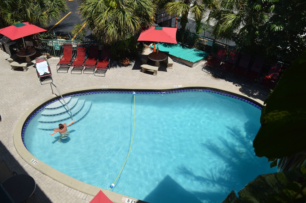 Fort Lauderdale Beach Resort Hotel And Suites 23/42