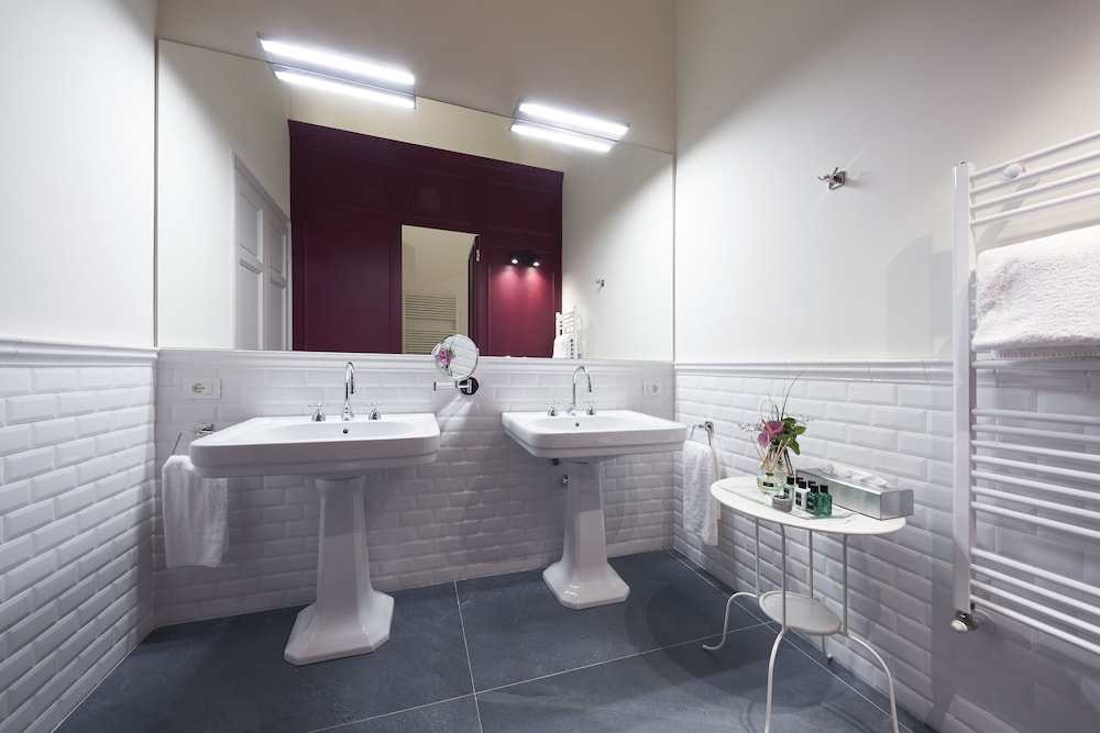 Peruzzi Urban Residences 49/50