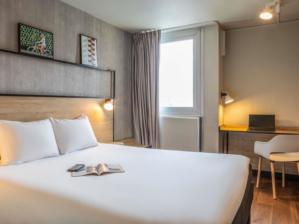 ibis Paris Gennevilliers 13/76