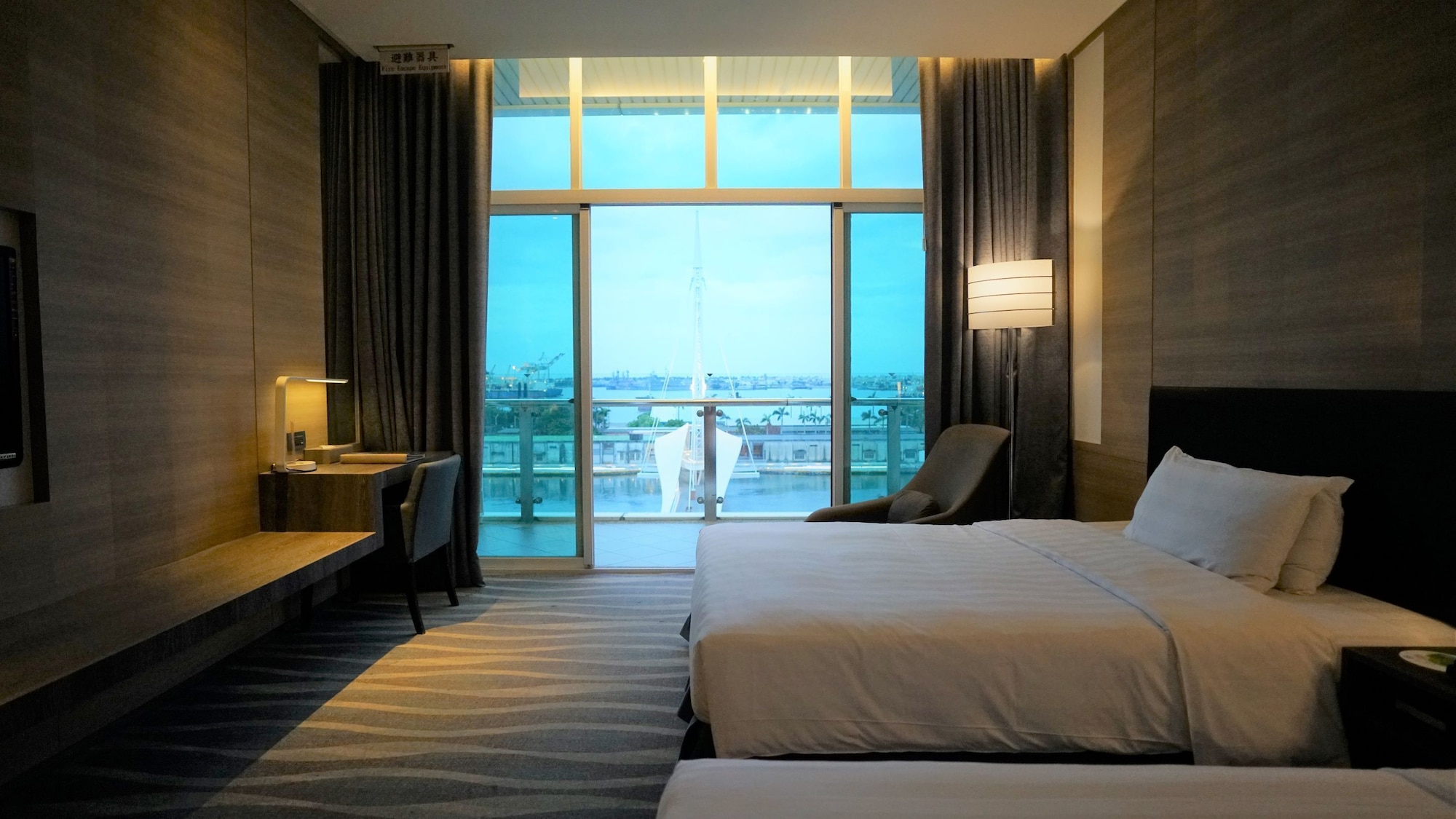 ROOM, TWIN BEDS, HARBOUR VIEW