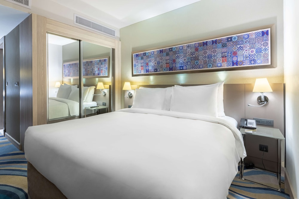 فندق راديسون بلو جدة كورنيش(RADISSON BLU HOTEL, JEDDAH CORNICHE) 18/68