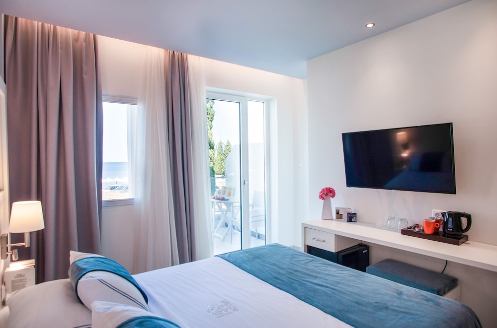 Acrotel Lily Ann Boutique Hotel 24/70