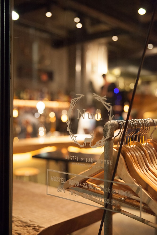 Nui. Hostel & Bar Lounge 27/50