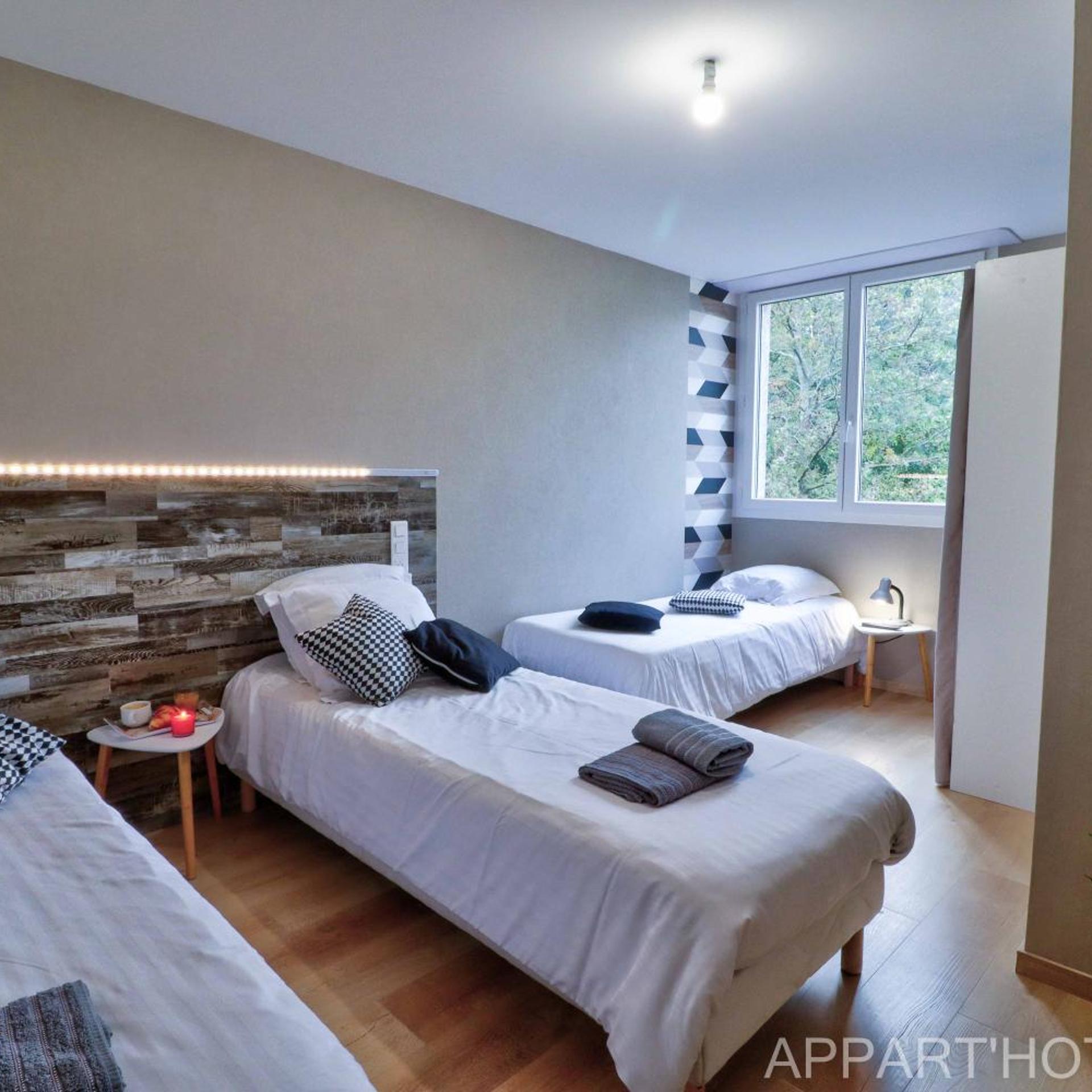 Appart hotel Cholet Carteron 18/50