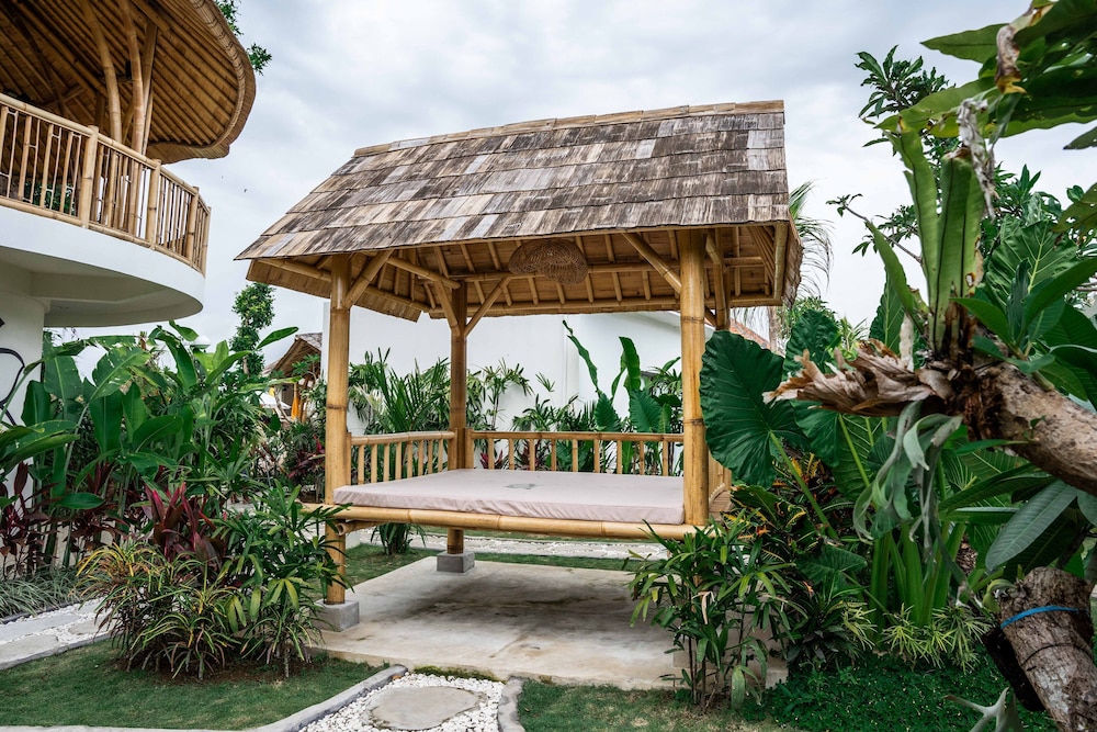 Shanti Boutique Retreat 6/57