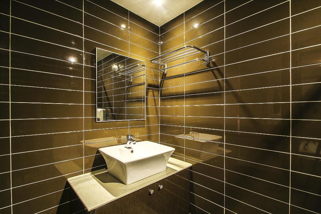 Two Heart Hotel Gimhae 52/55