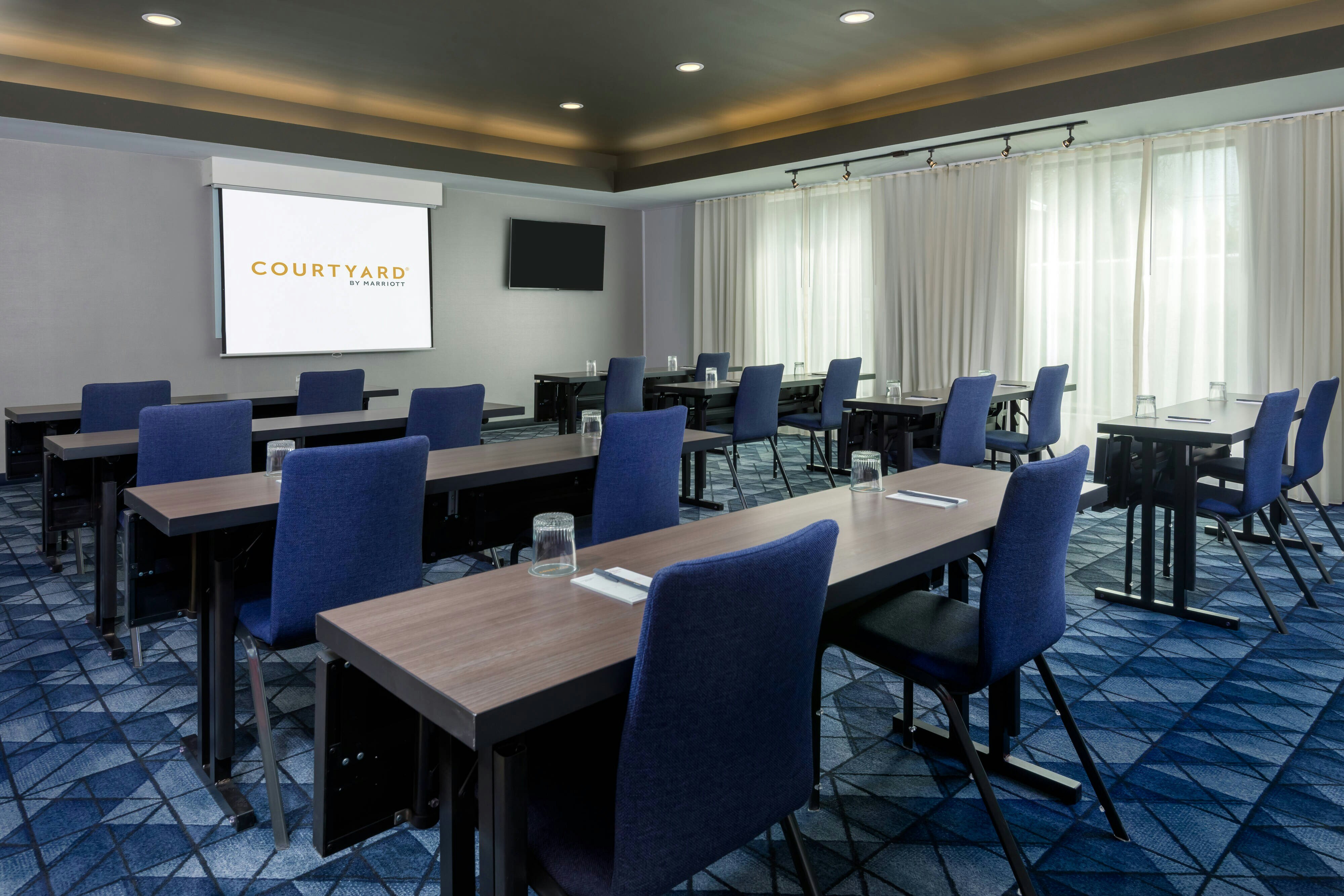 Courtyard by Marriott Tallahassee North/I-10 Capital Circle 43/53